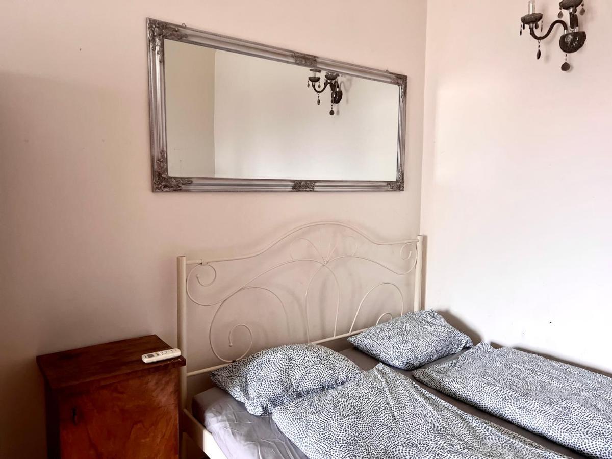 F14 Guest House By Small Home Budapest Budapeste Exterior foto